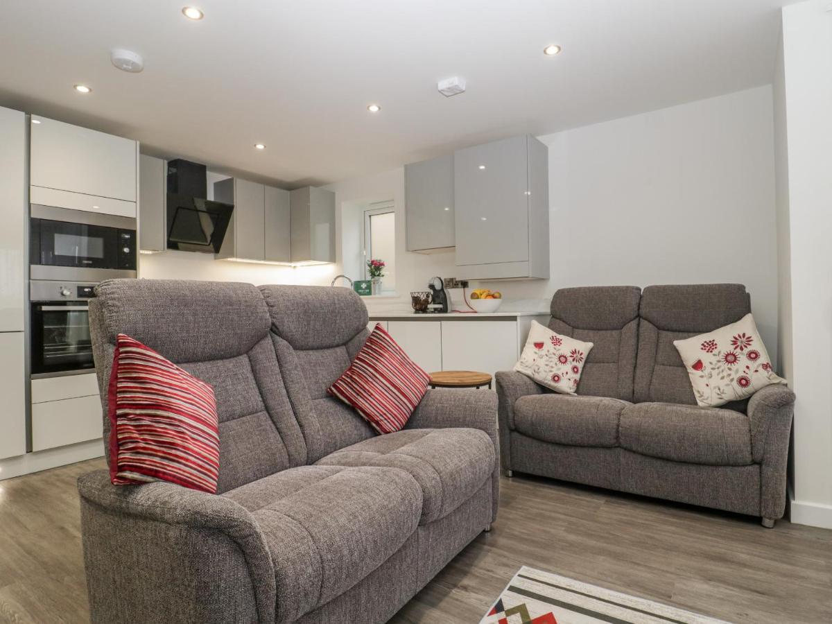 Flat 2, 38 Preston Road Apartment เวย์มัธ ภายนอก รูปภาพ