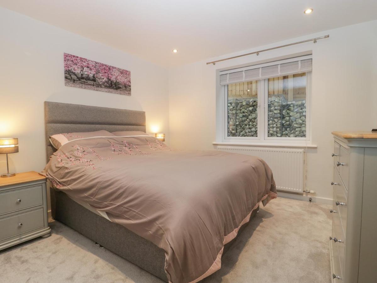 Flat 2, 38 Preston Road Apartment เวย์มัธ ภายนอก รูปภาพ