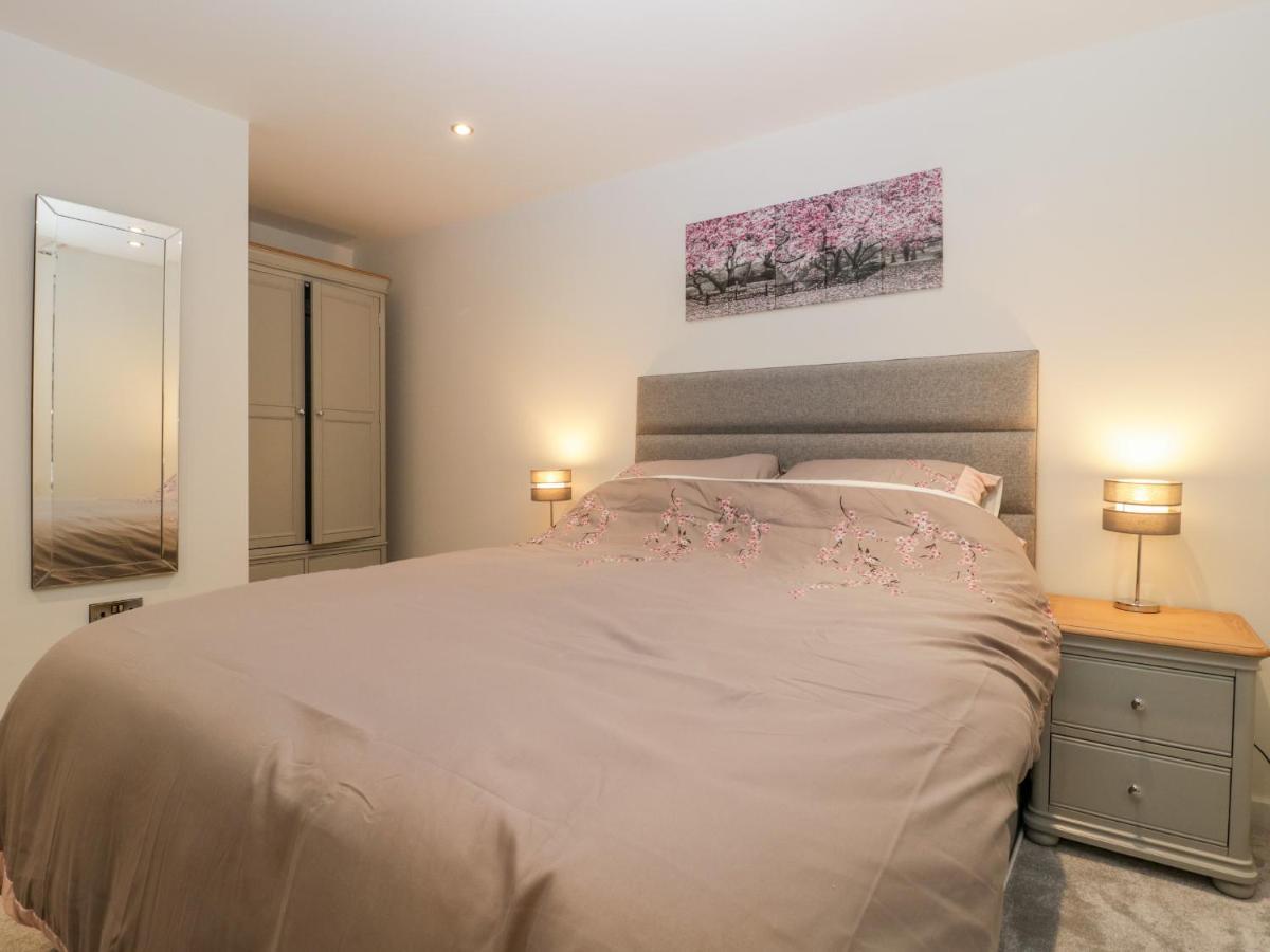 Flat 2, 38 Preston Road Apartment เวย์มัธ ภายนอก รูปภาพ
